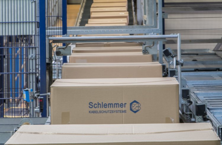 Schlemmer Kabelfertigungsboxen aus der Produktionslinie am Produktionsstandort Hassfurt